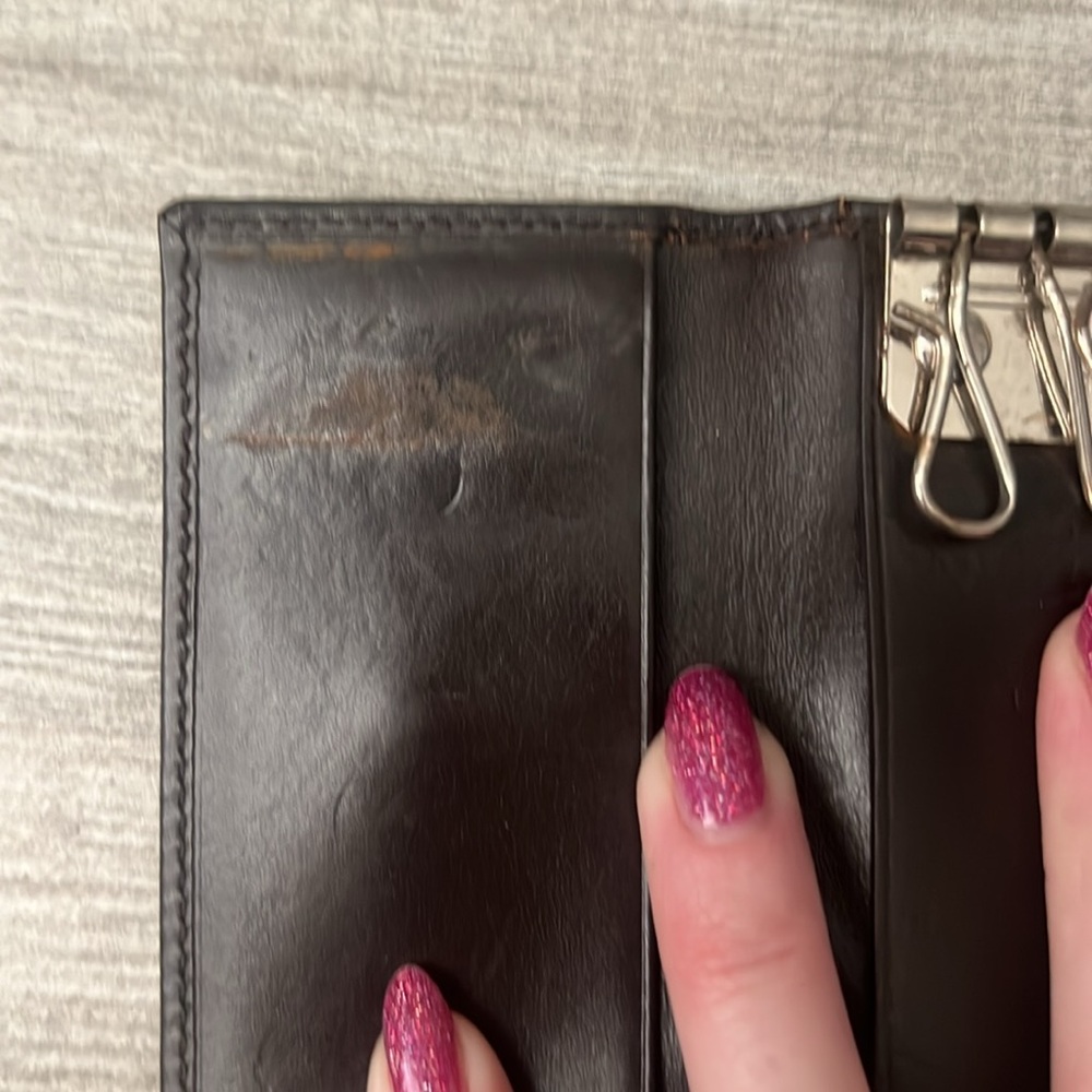 Authentic Gucci Monogram Key Case Euc - image 8